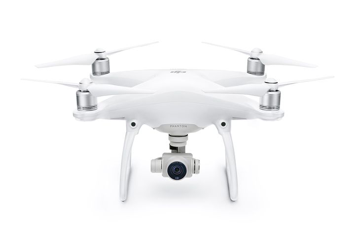 大疆 Phantom 4