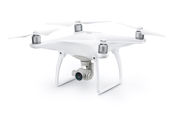 大疆 Phantom 4
